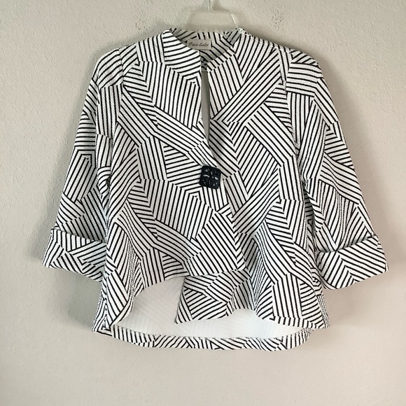 IC COLLECTION Asymmetric One-Button Blazer Jacket Textured White Black Lagenlook - Picture 12 of 12